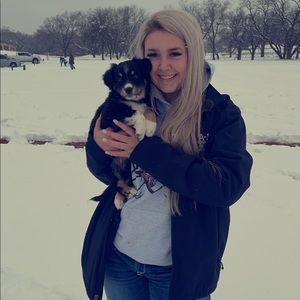 Meet your Posher, Makayla